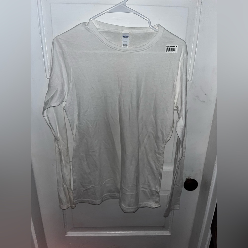 NWT Gildan Plain White Long Sleeve T-Shirt